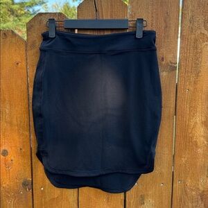 Lululemon City Skirt Luon Fabric Fitted Naval Blue , size 4